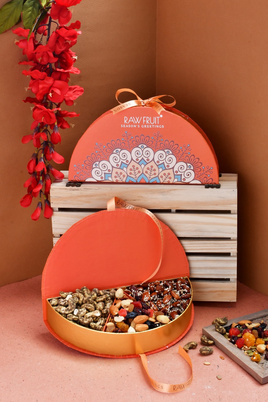 Semi Circle Dry Fruit Holiday Gift Box