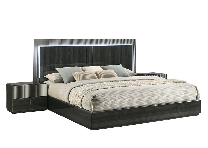 B93 Raven Bedroom Set