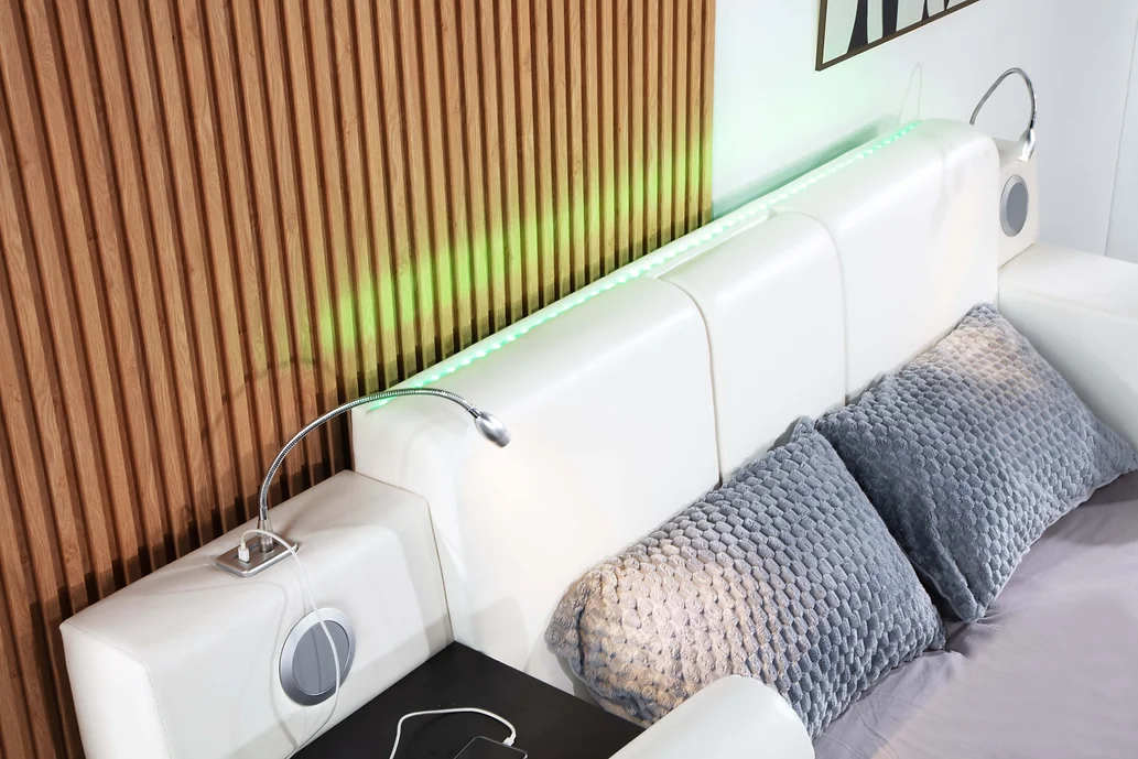 B420 Apollo Bed In White