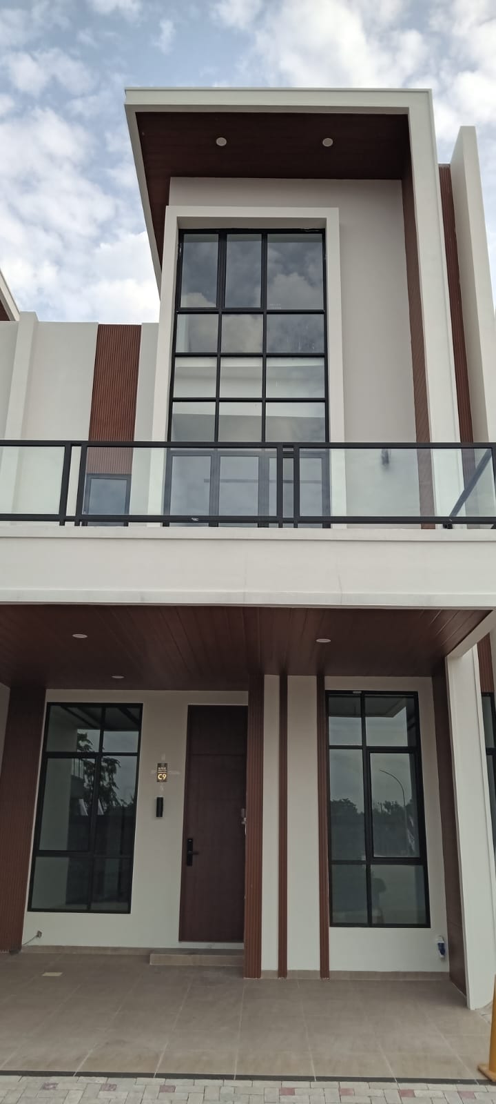 Royal Emerald Residence
