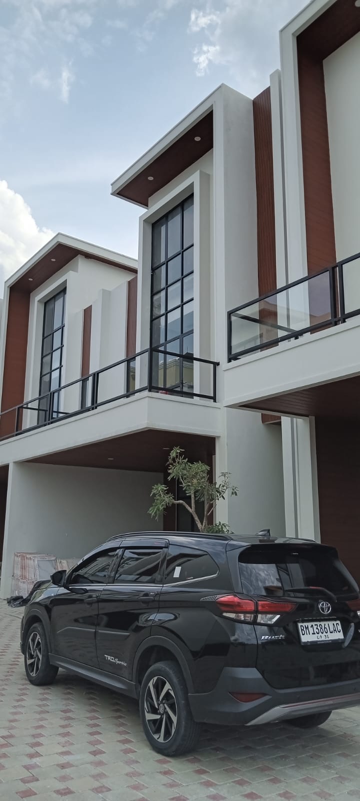 Royal Emerald Residence