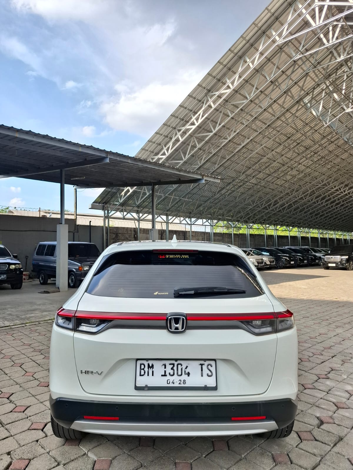 Honda HR-V Putih 2023