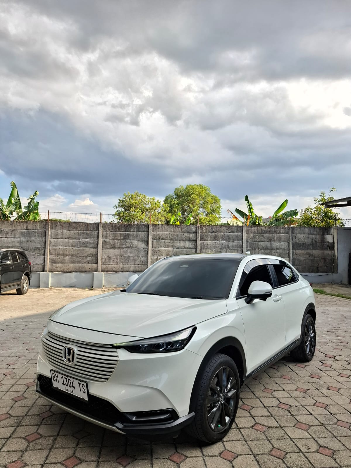 Honda HR-V Putih 2023