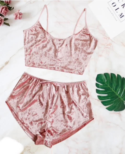  Velvet Dreams – Lounge Set