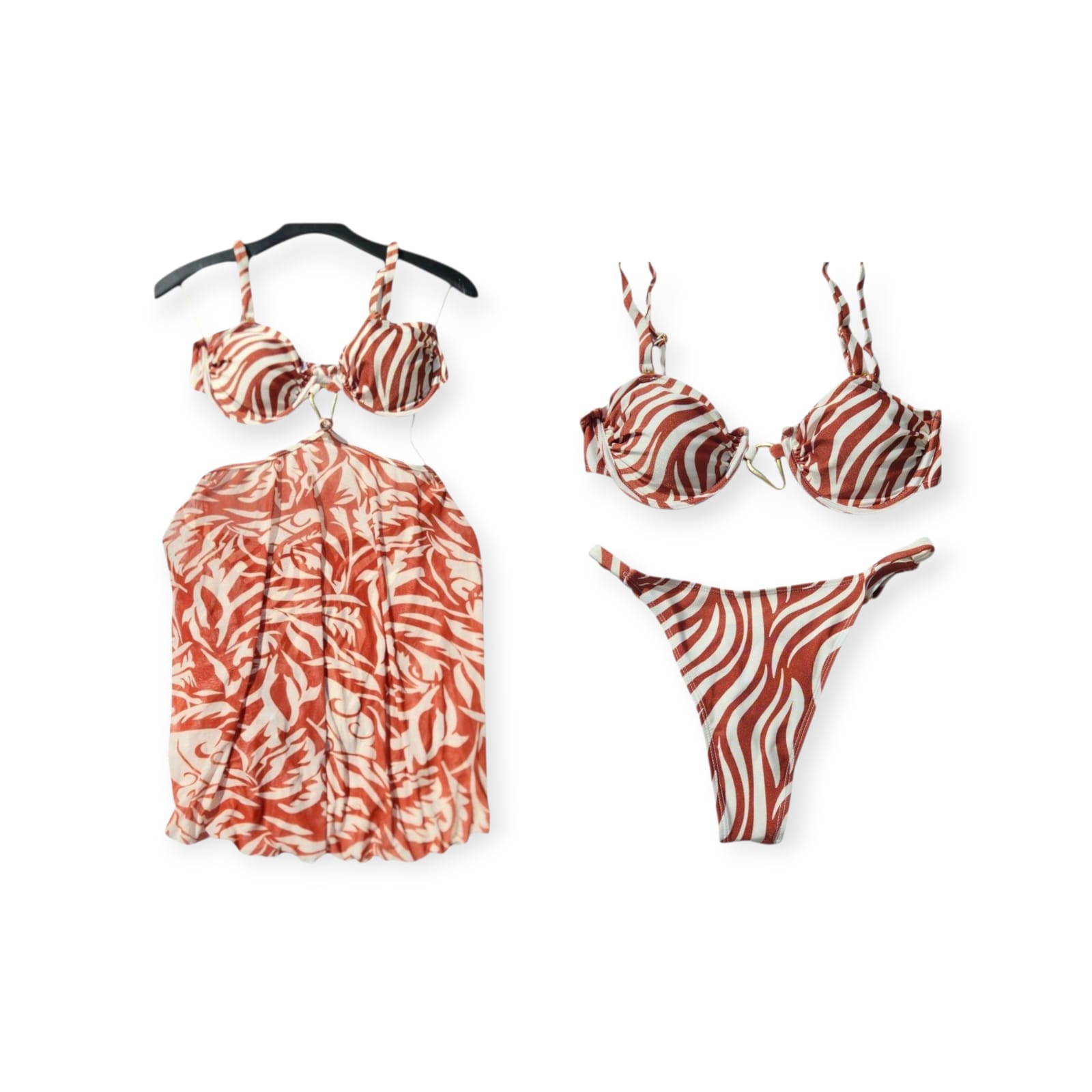 Conjunto de biquíni com saída de praia