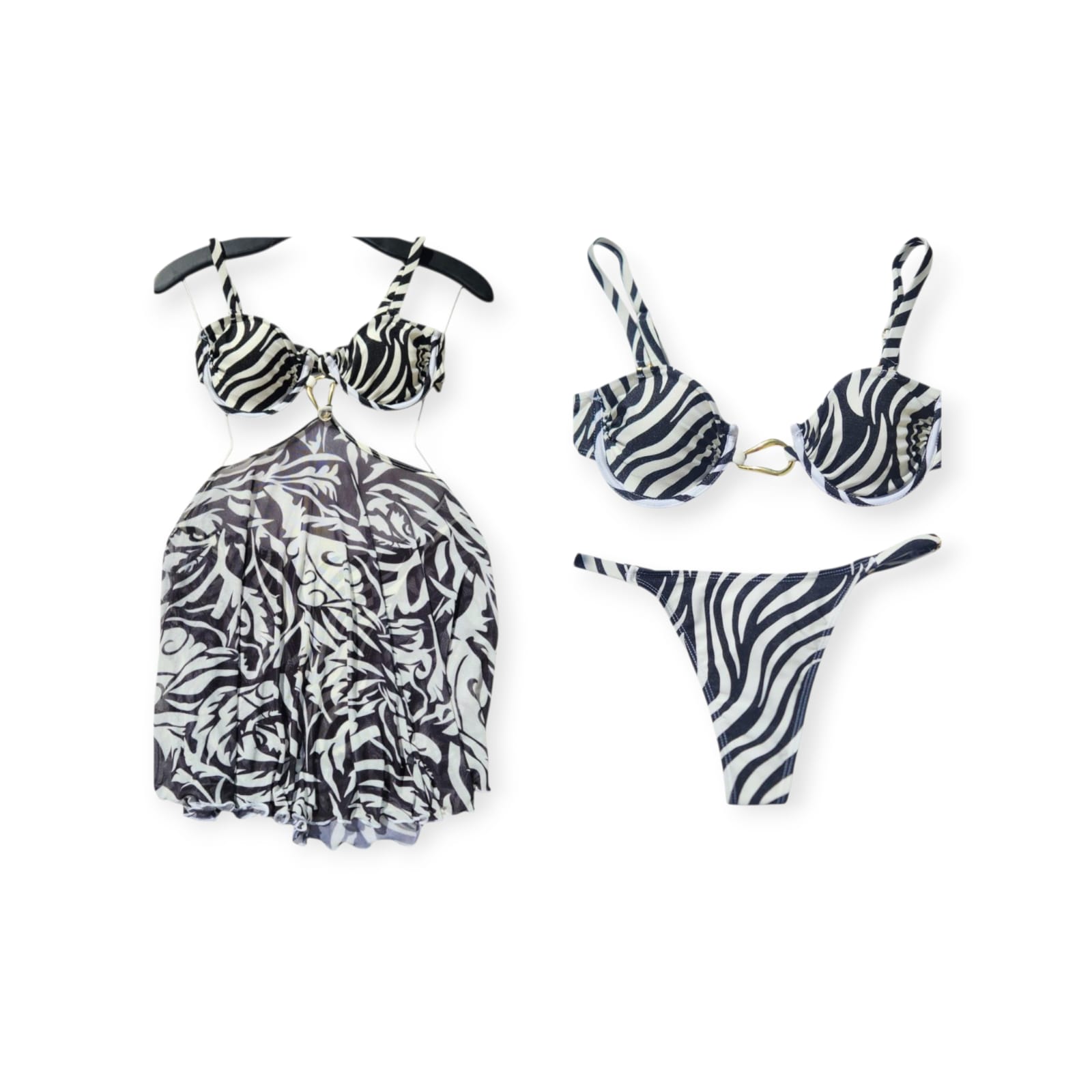 Conjunto de biquíni com saída de praia