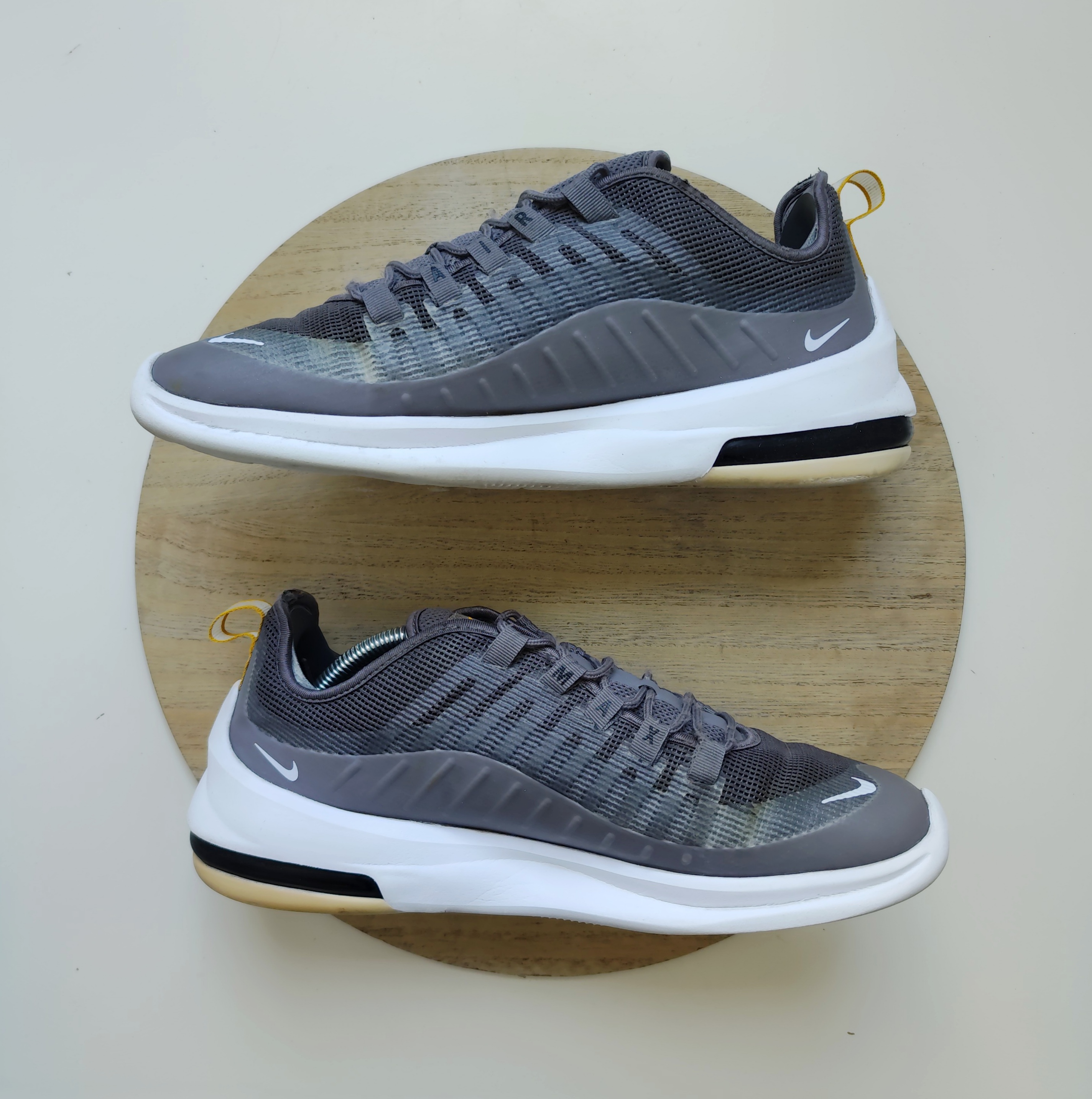 Nike Air Max Axis T.44