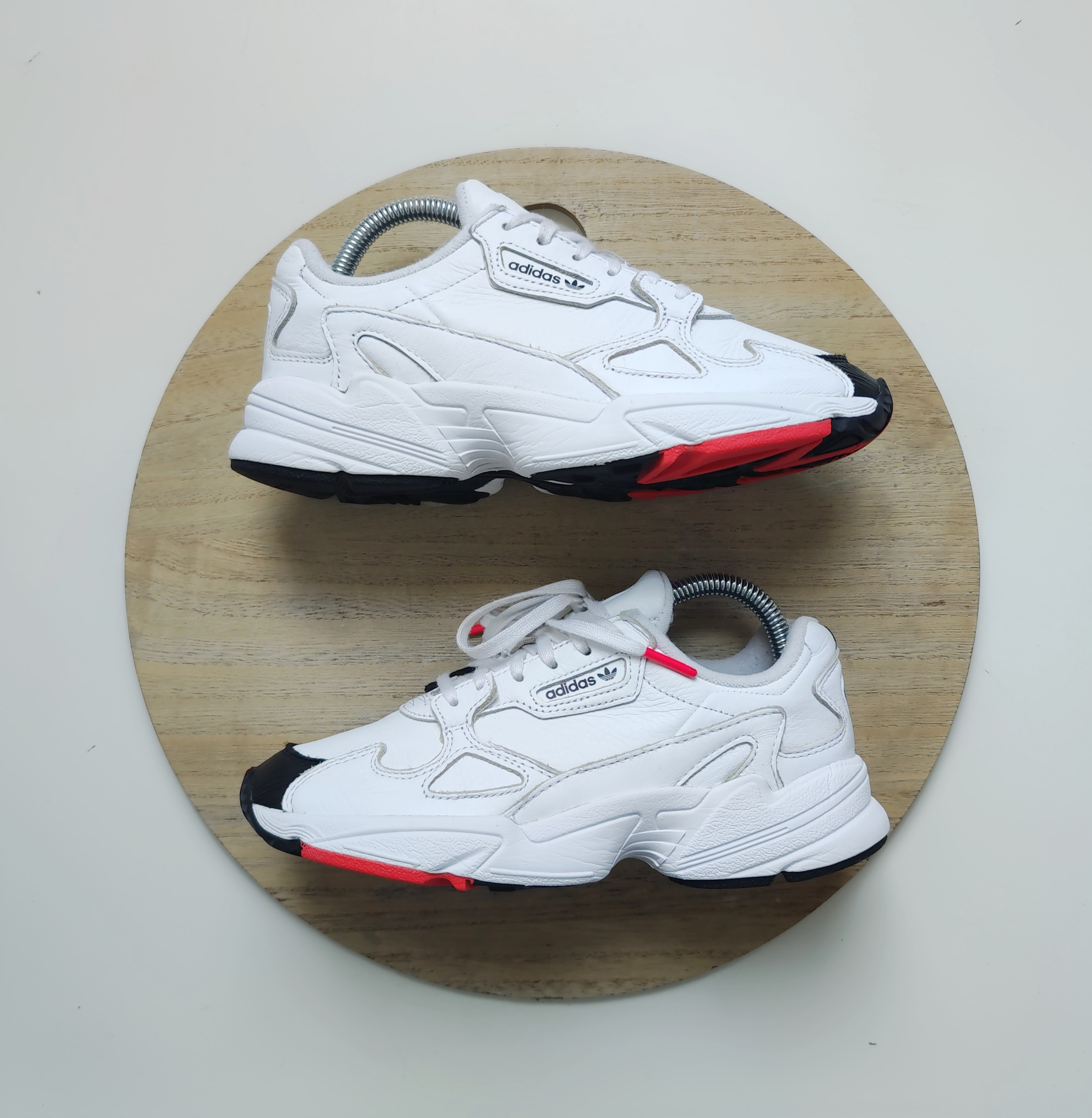 Adidas Falcon T.37