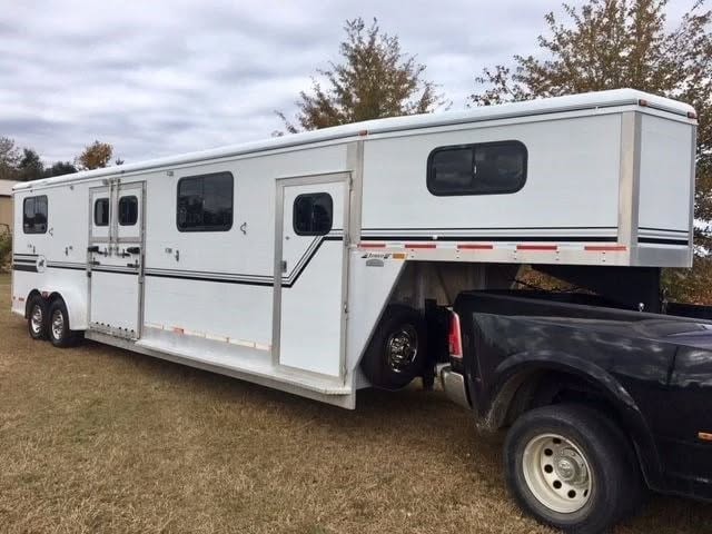 2002 Jamco 4 Horse Head-to-Head Gooseneck Trailer