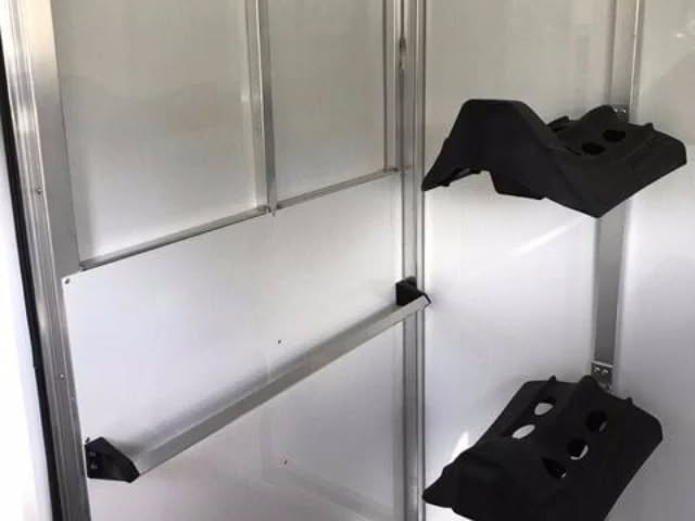 2018 Sundowner Charter SE 2+1 Gooseneck Horse Trailer