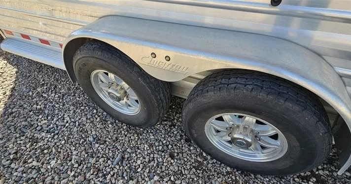 2018 Cimarron Norstar 2+1 Gooseneck Horse Trailer with living quaters