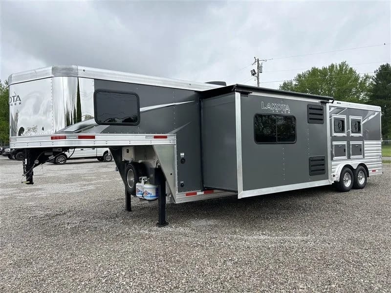 2023 Lakota Charger 3 Horse Gooseneck Trailer with 14ft Super Slide Living Quarters