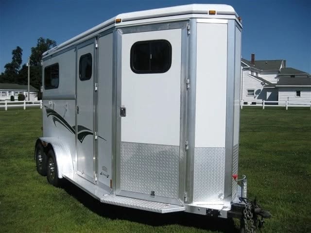 2004 Jamco Series 2000 Contender 2 Horse Trailer