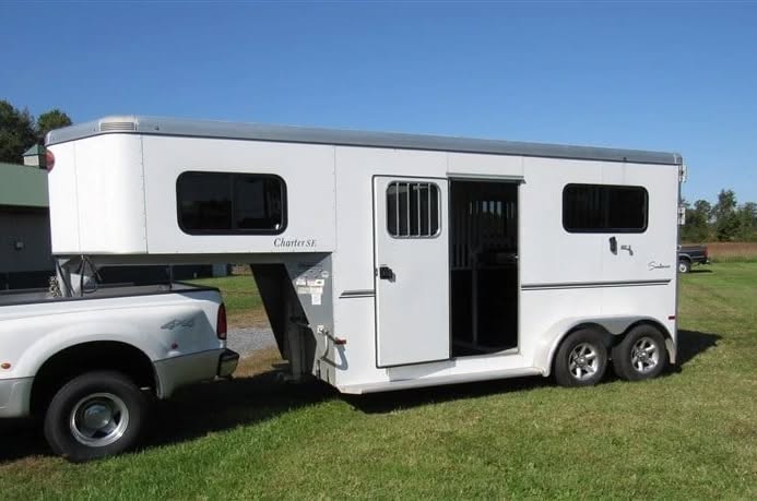 2017 Sundowner Charter SE 2 Horse Gooseneck Trailer