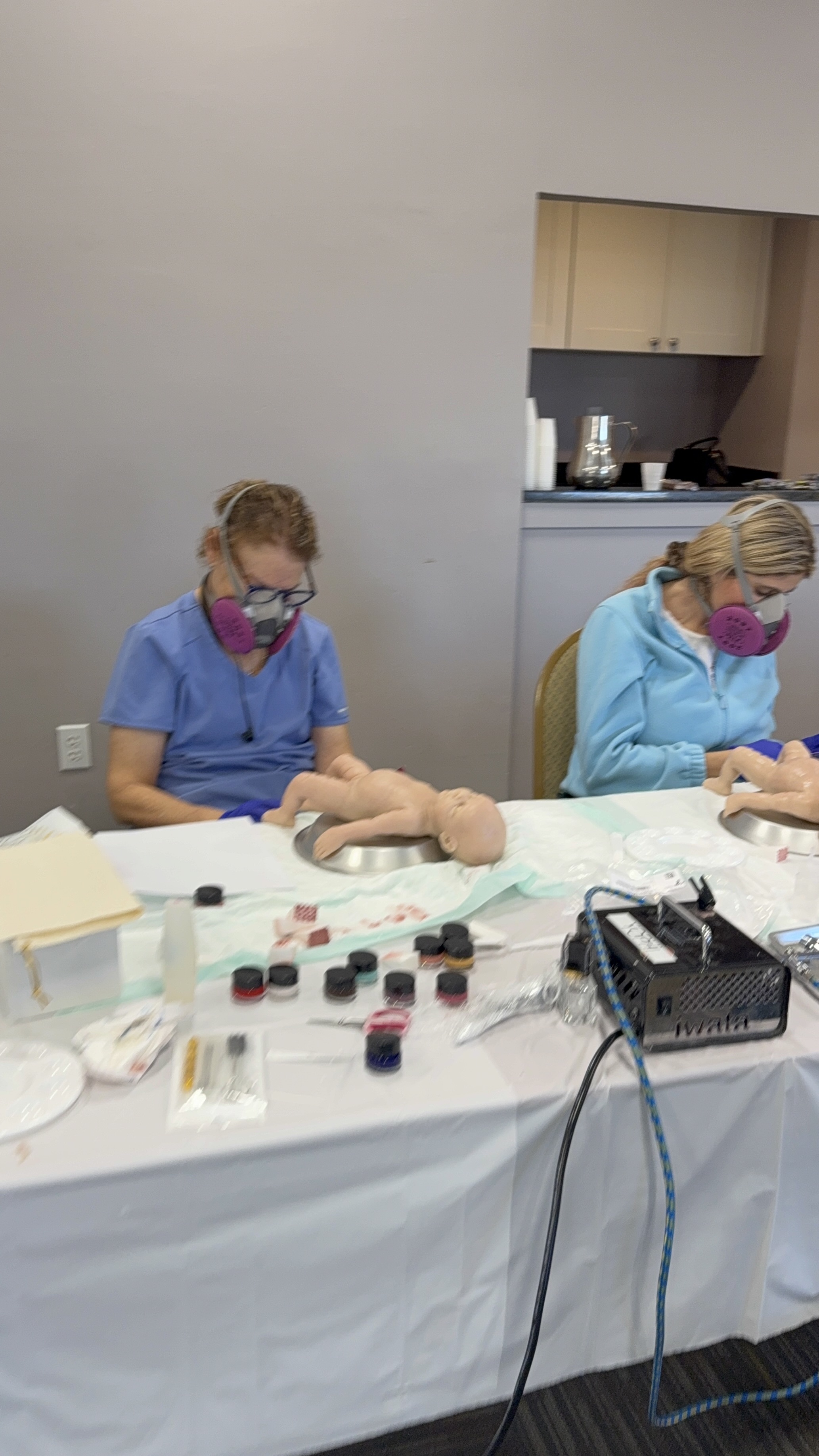 🎨 Art Doll Experience – Airbrush Master