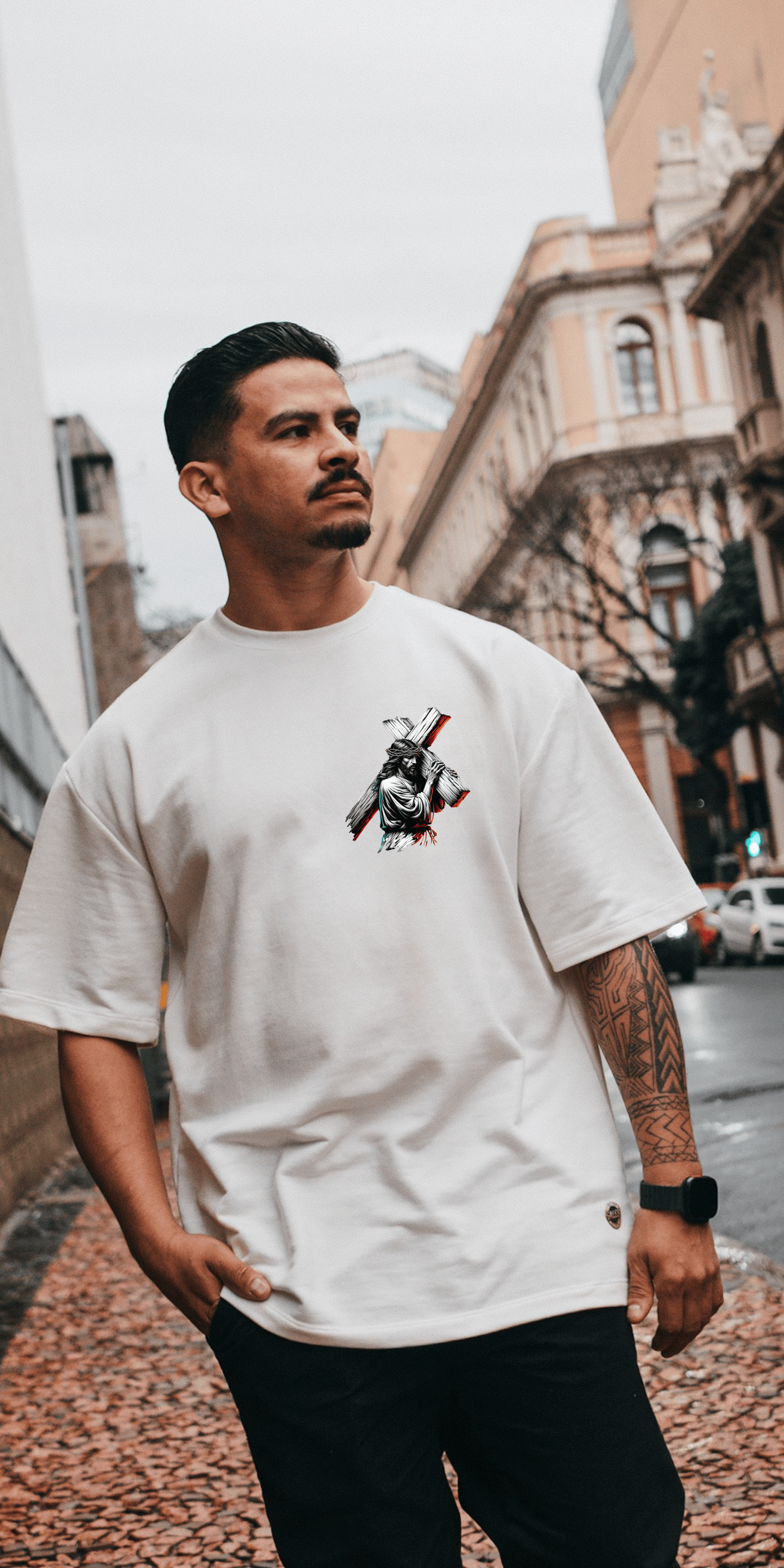 Camiseta Oversized Sua Cruz