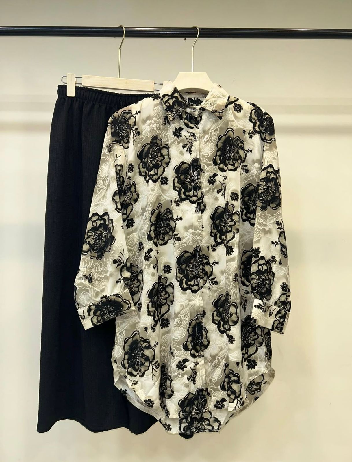Floral Print Long-Sleeve Shirt with Black Pant