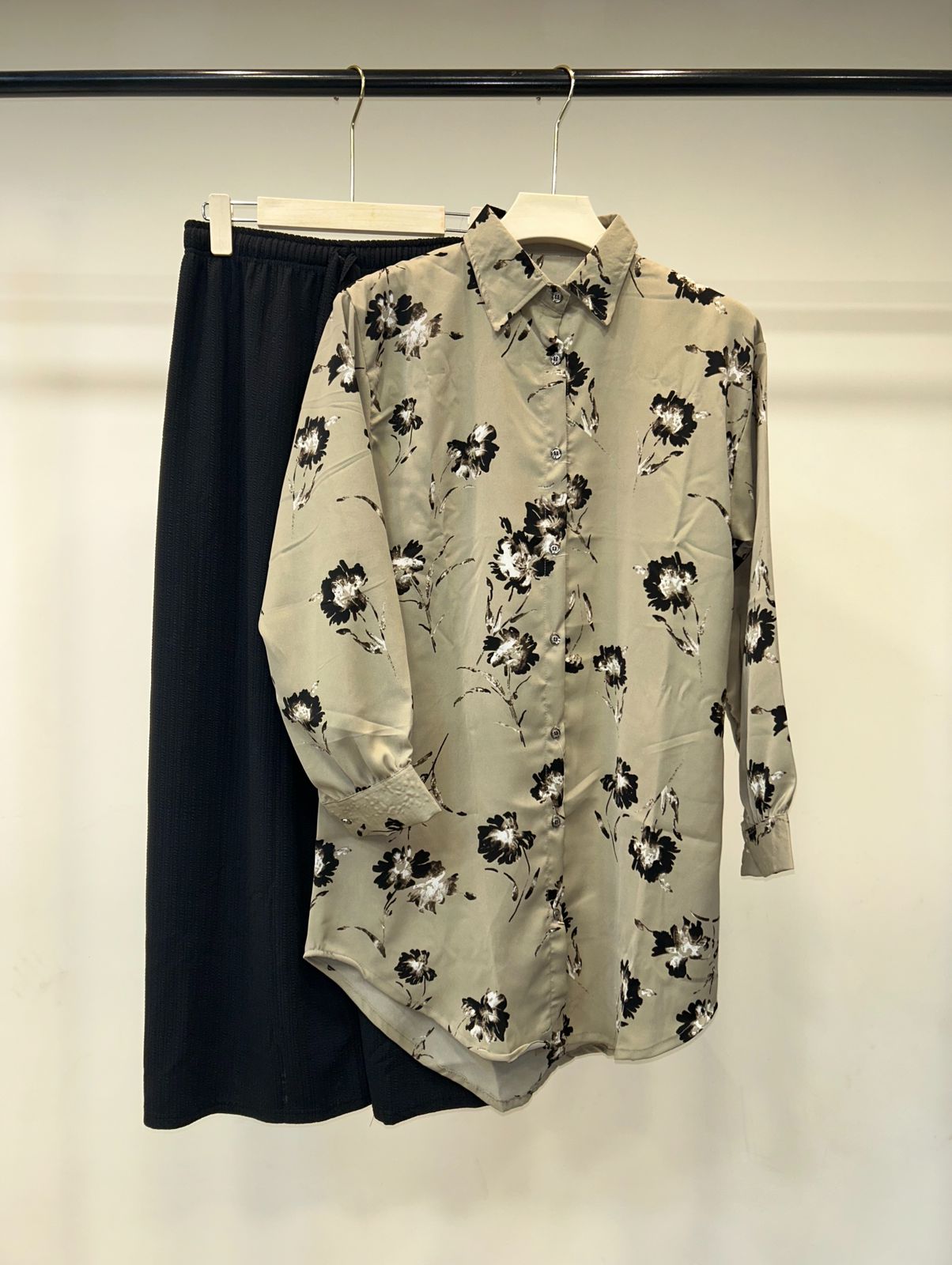 Floral Print Top with Black Pant