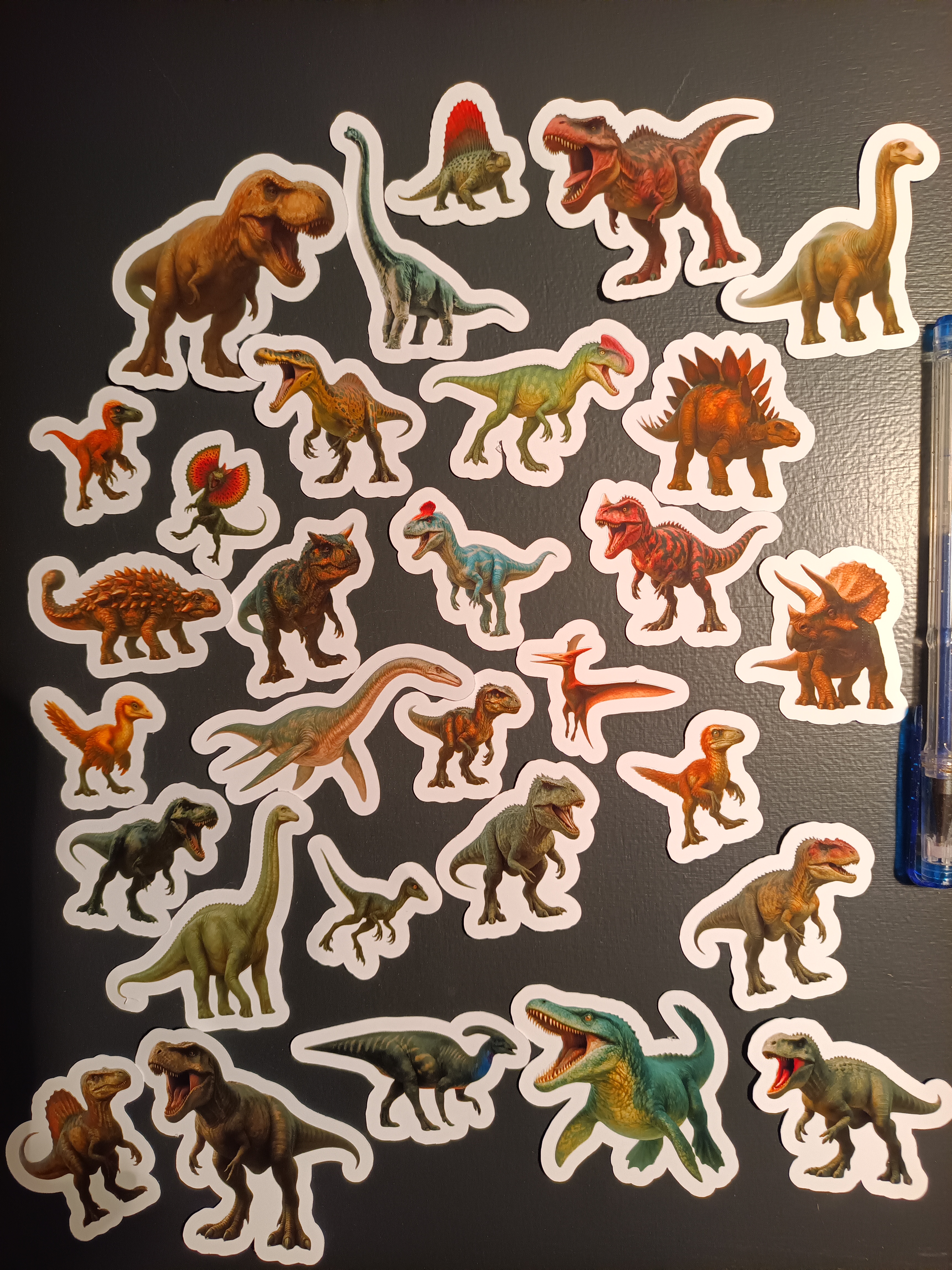 Dinosaurieklistermärkespaket - 30 st.