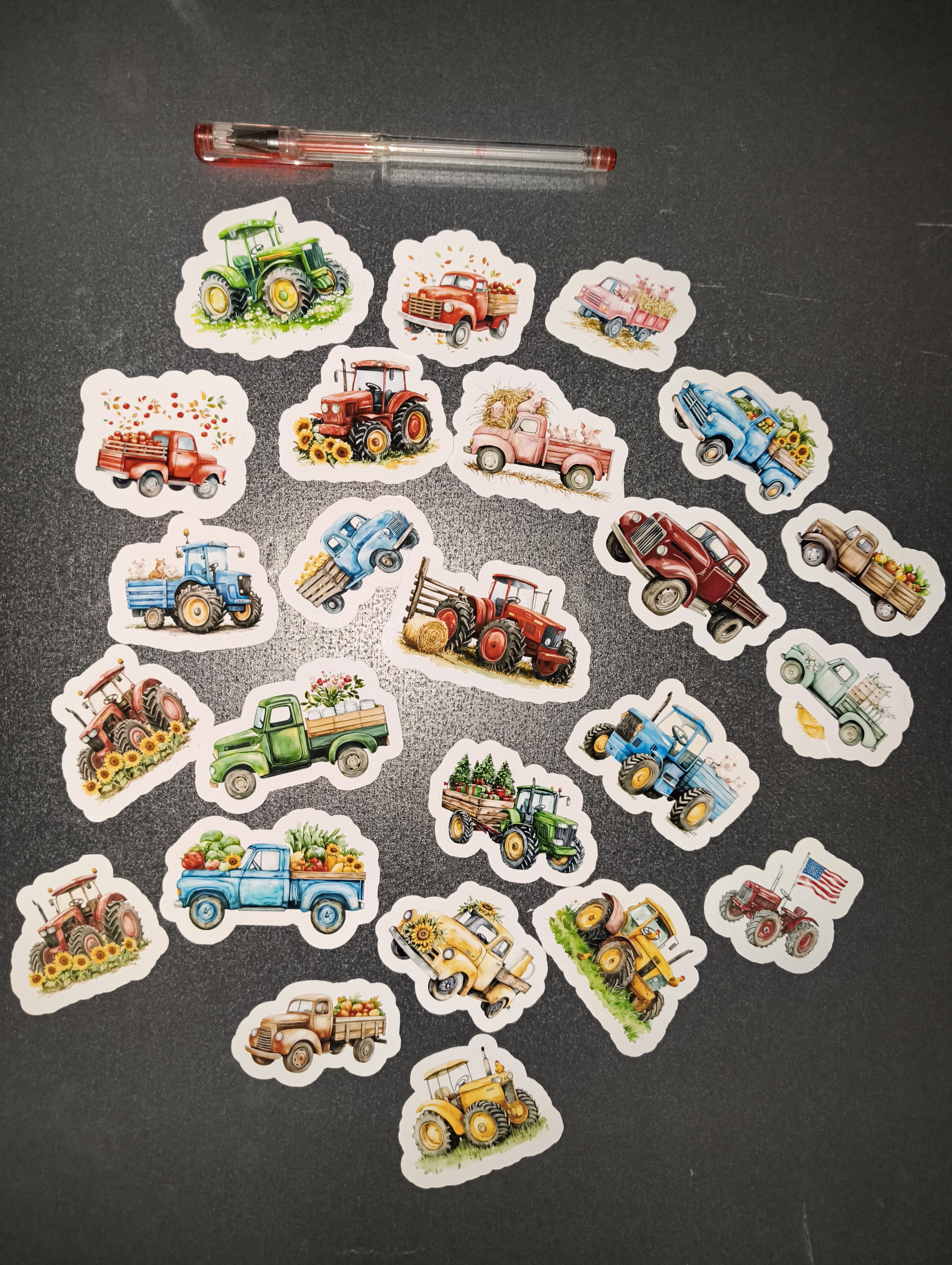 Set med klistermärken med vintagelastbilar och traktorer - 25 st.