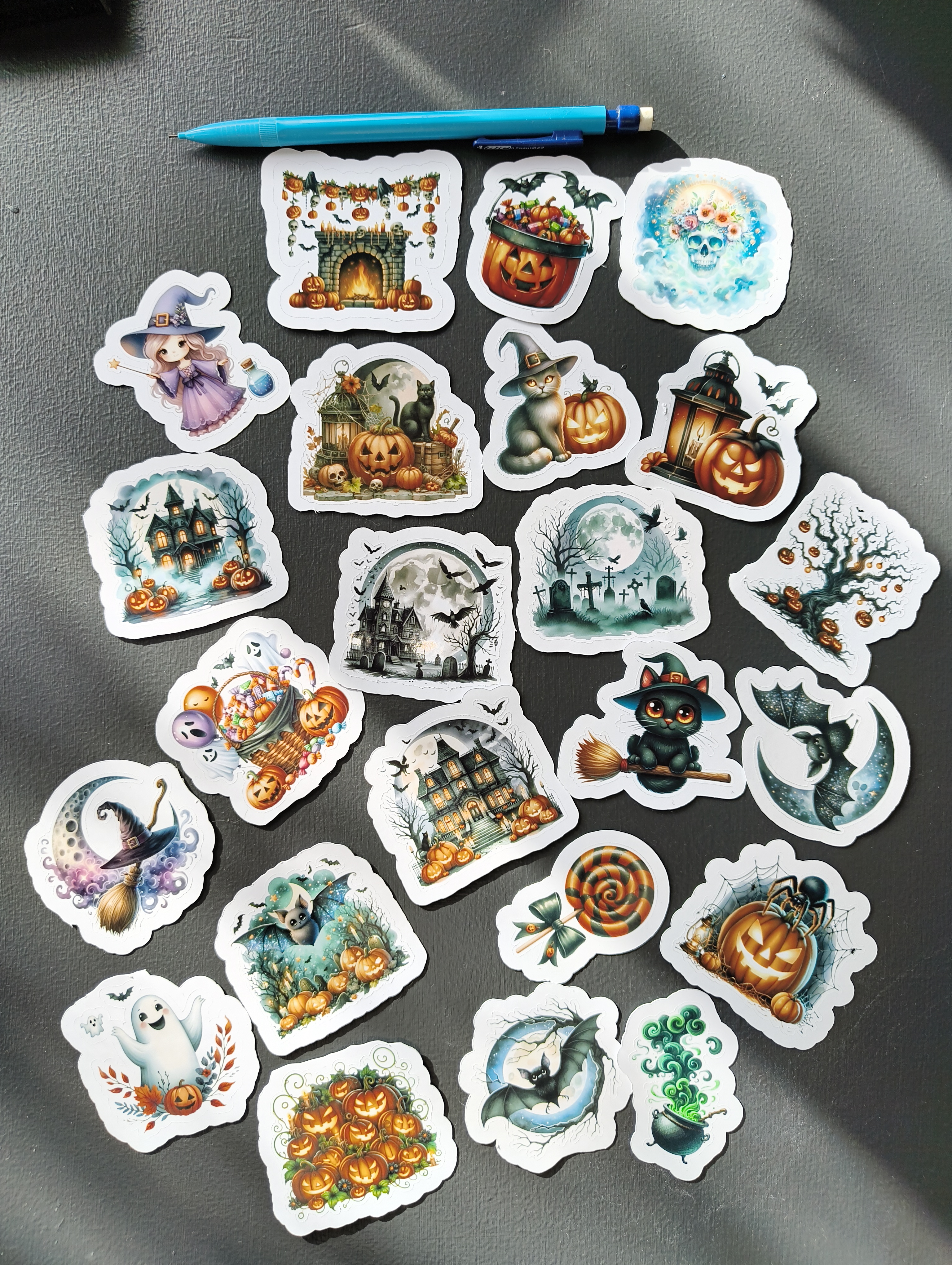 Halloween-tema klistermärkesset - 22 st.