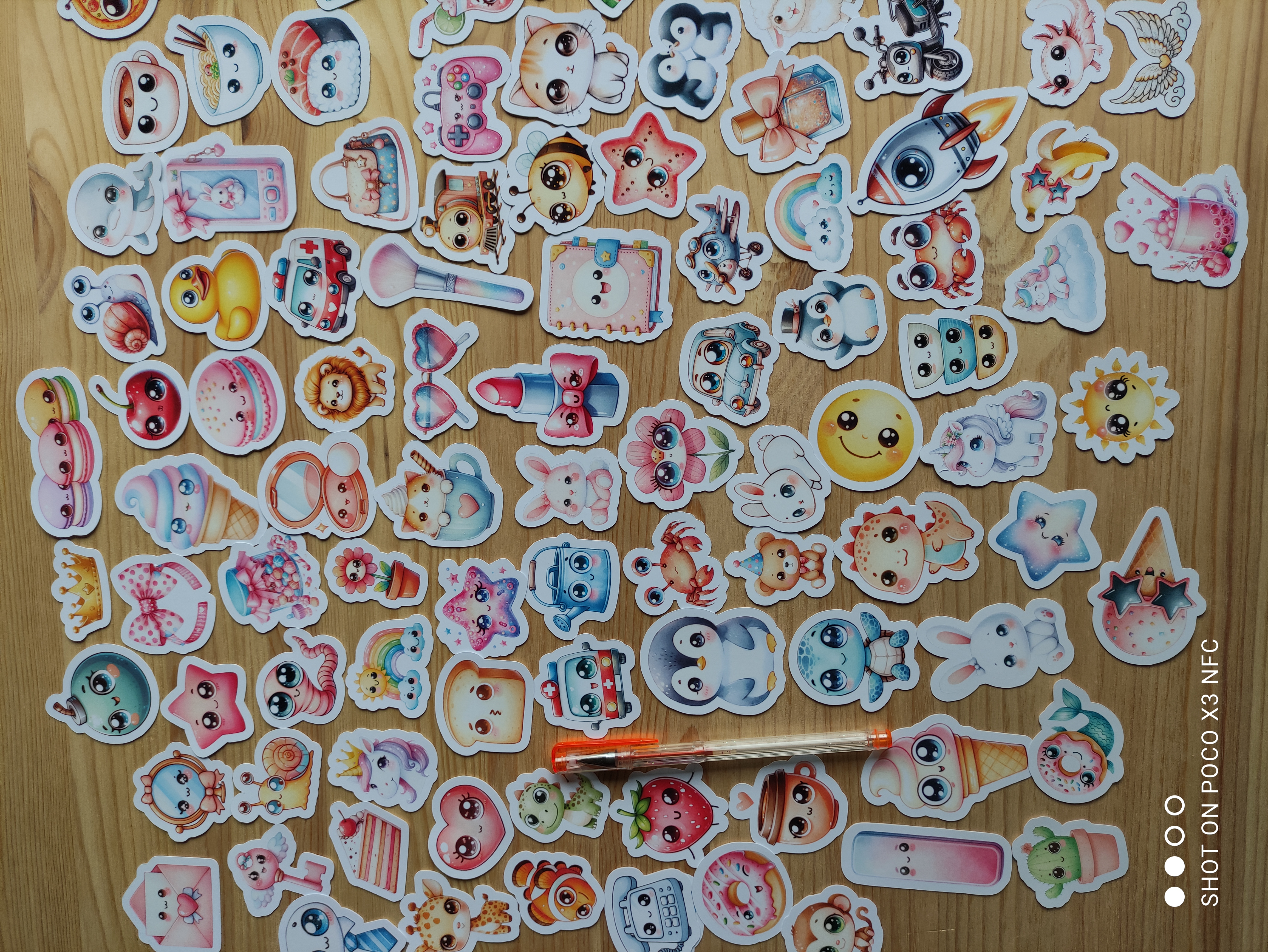 Söt kawaii. Klistermärkespaket - 128 st.