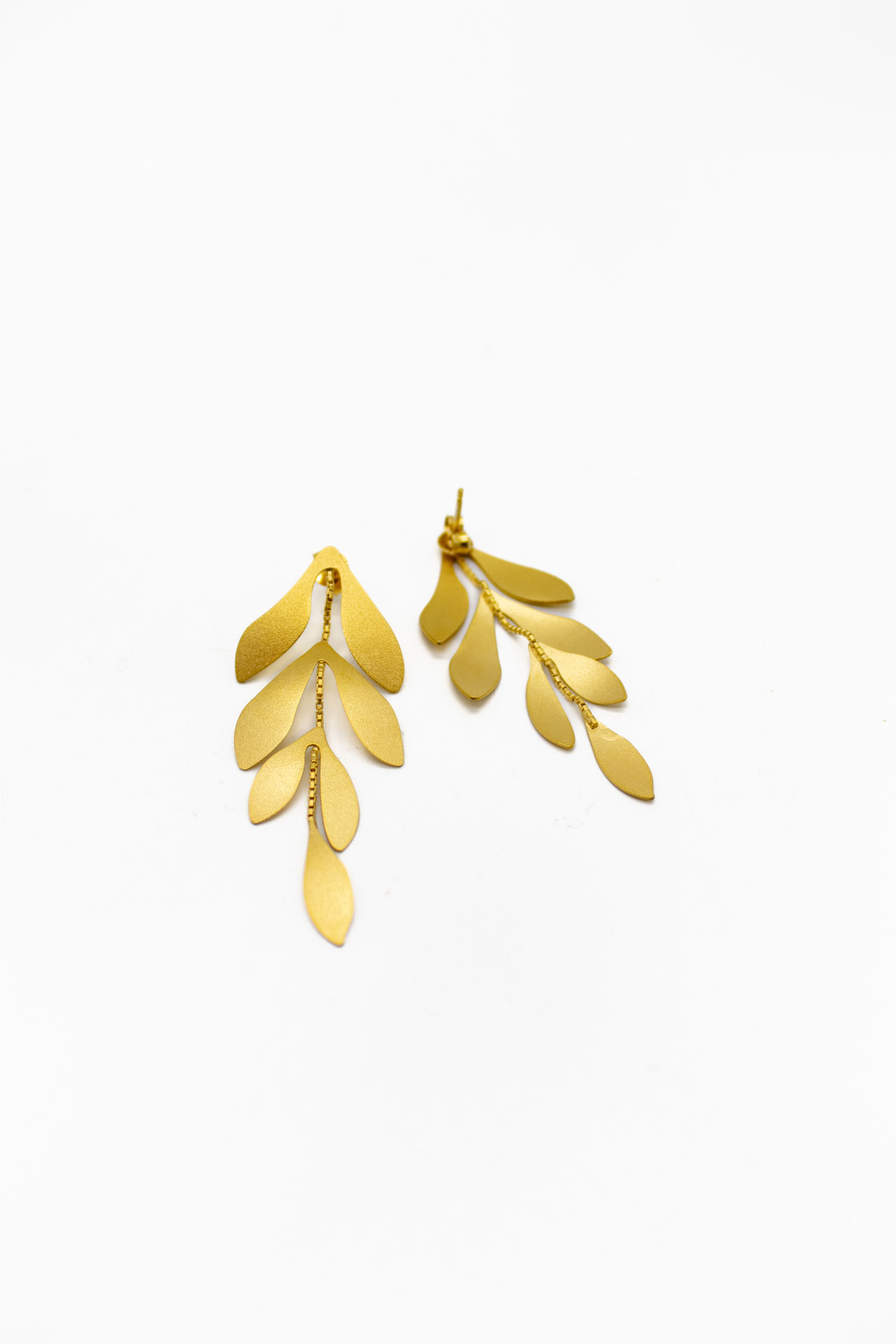 Brincos