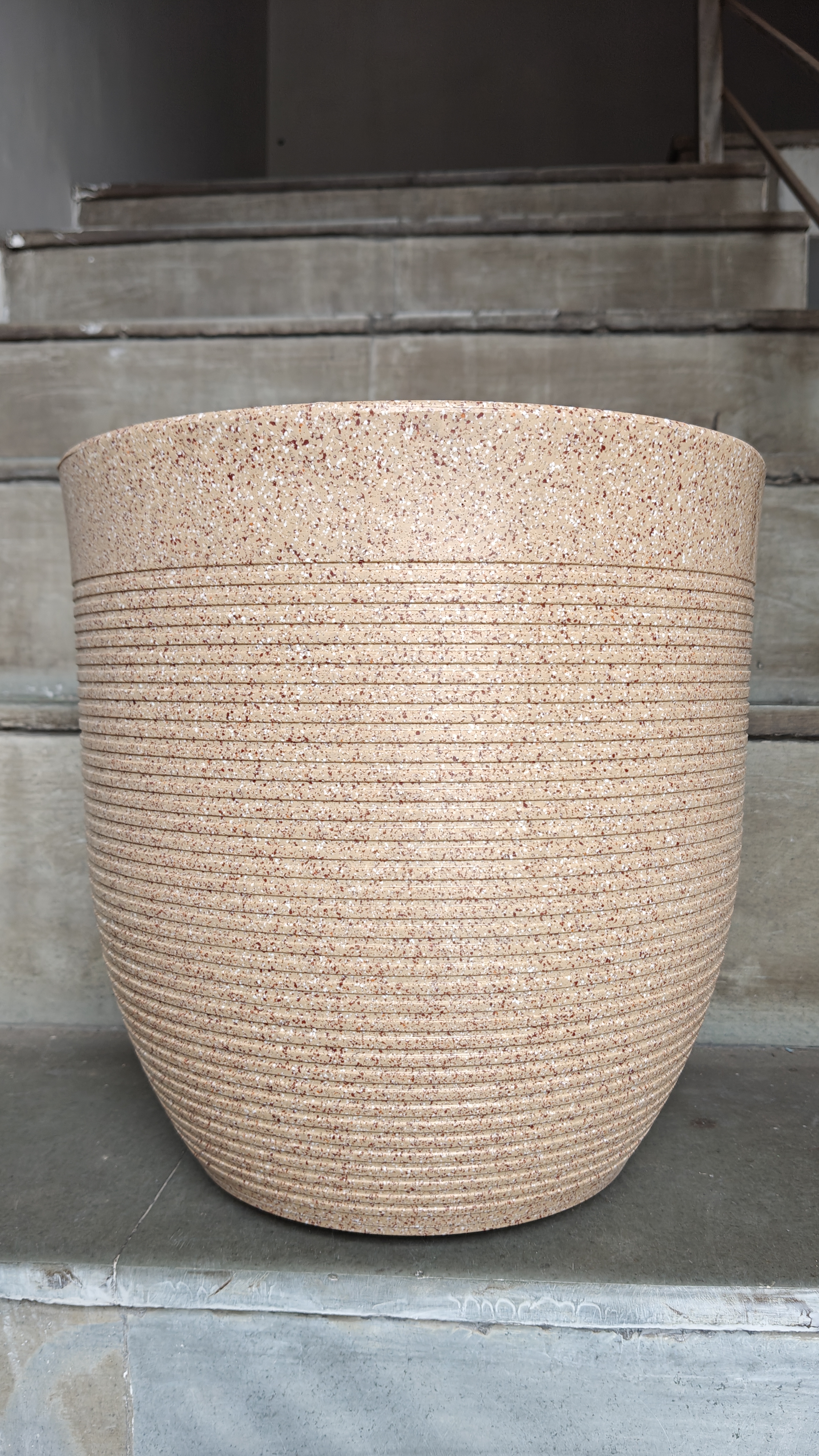 Vetro Rotofiber Planter