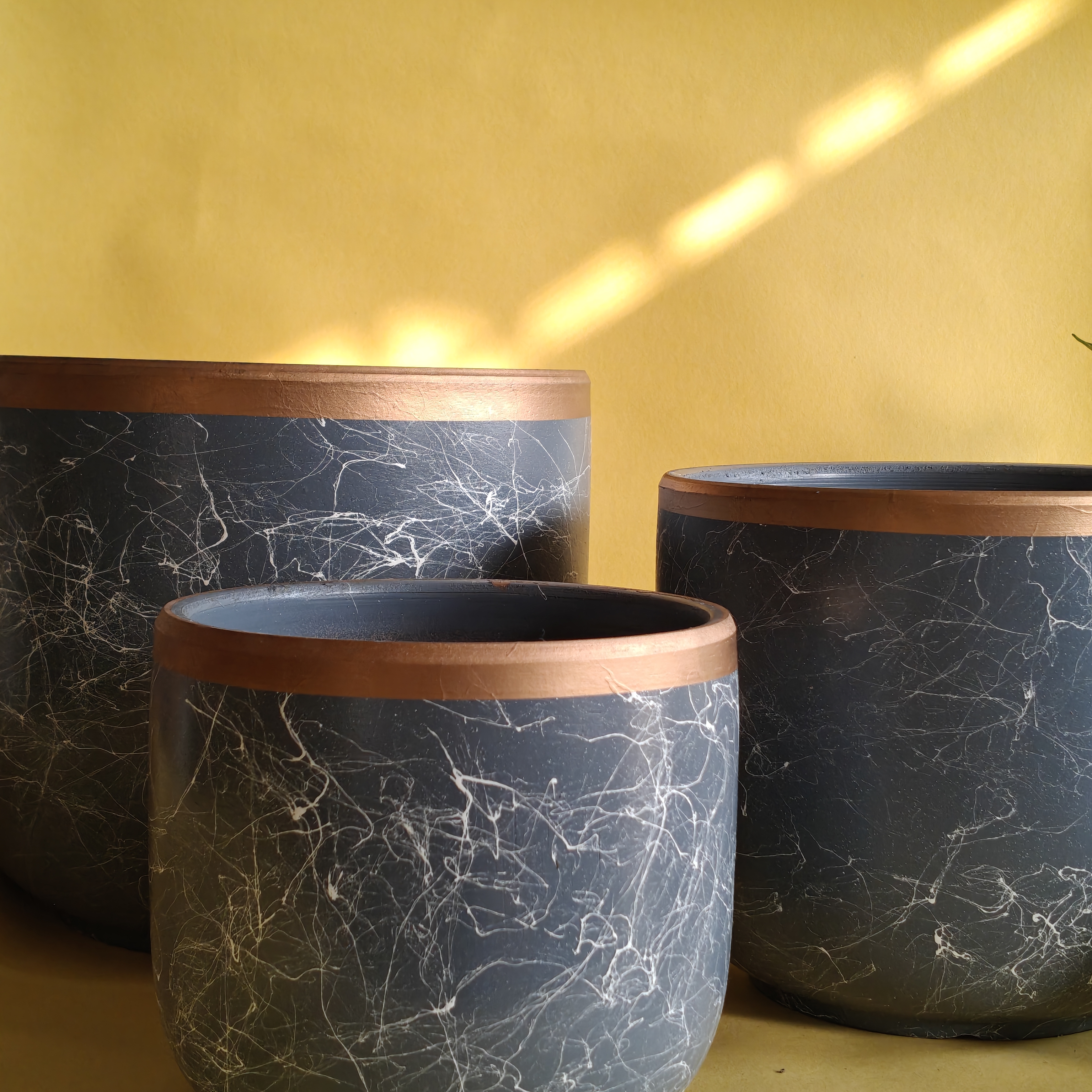 Elegant Marble-effect Ceramic Planters Set