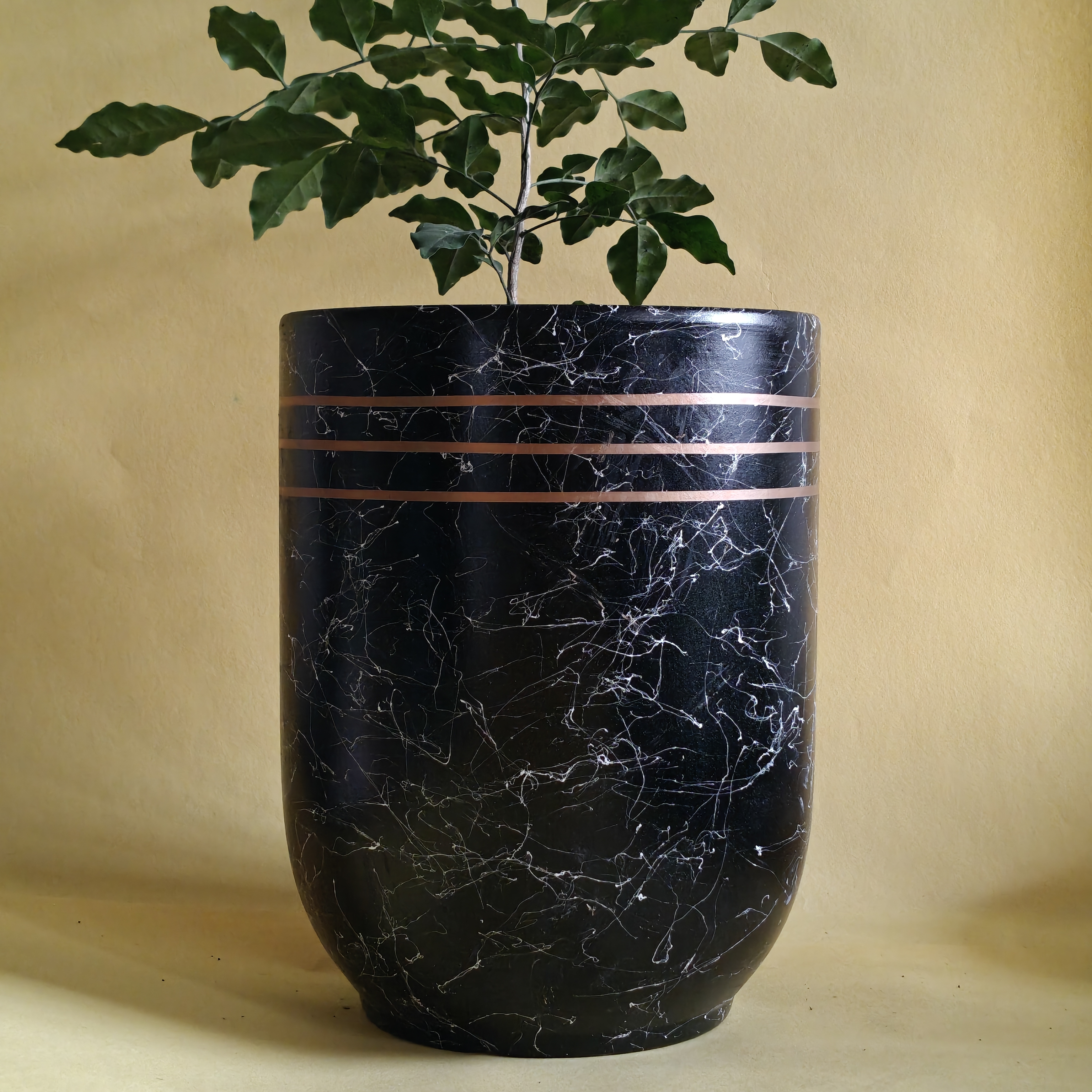 Decorative marble-patterned planter