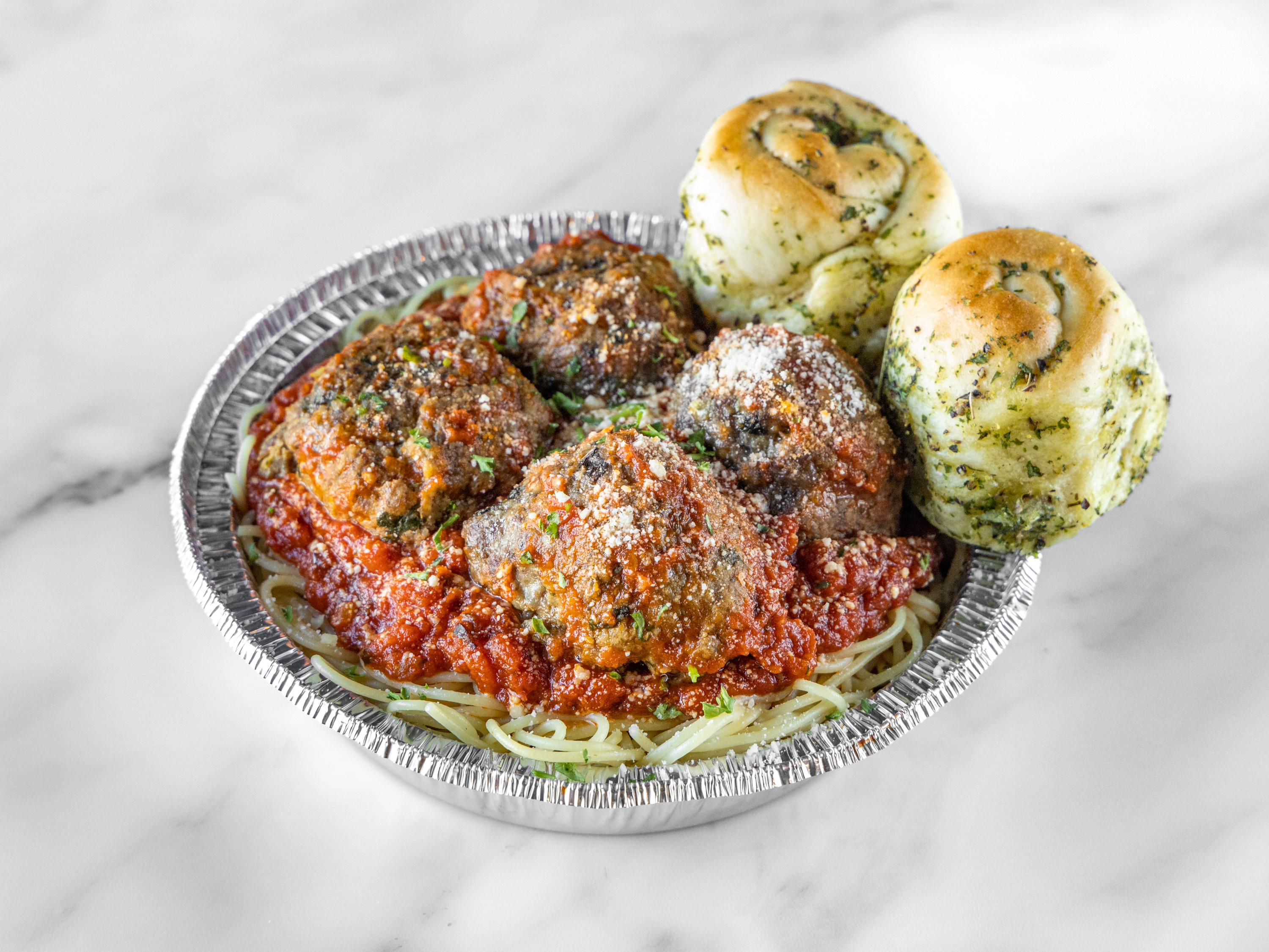 Spaghetti with Meatballs and Garlic Knots