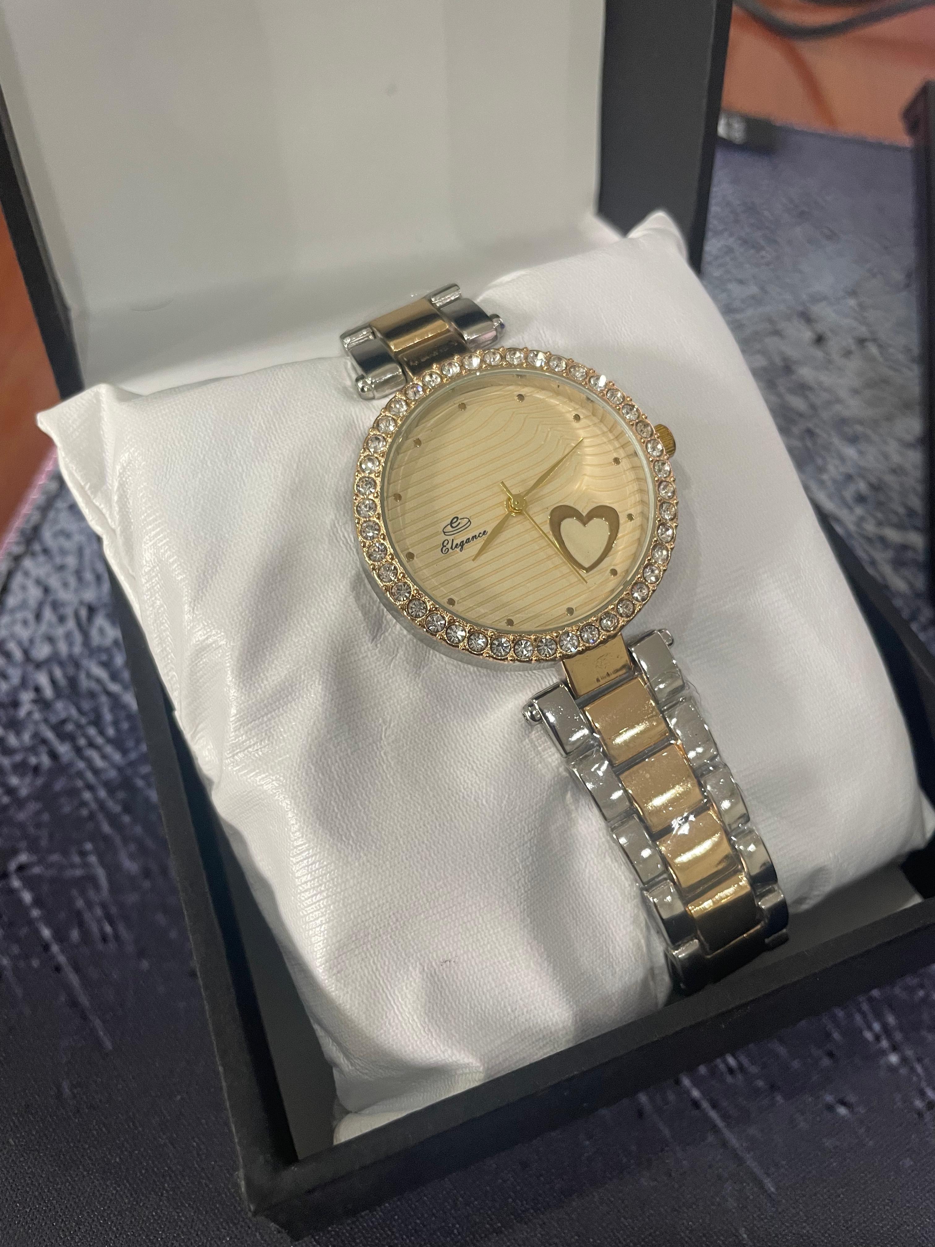 Elegant Women's Wristwatch