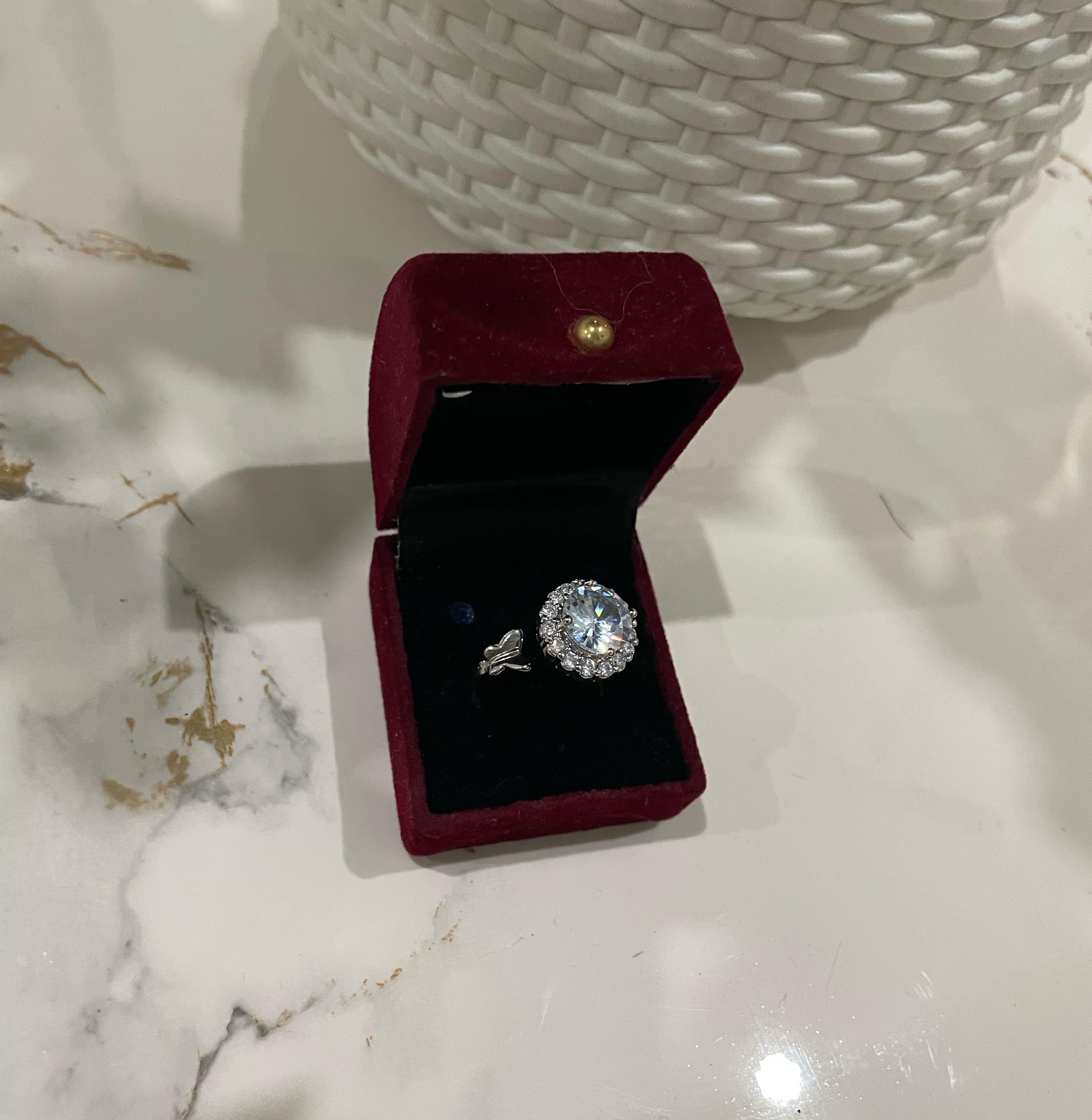 1 CARAT Diamond Rotational  Ring