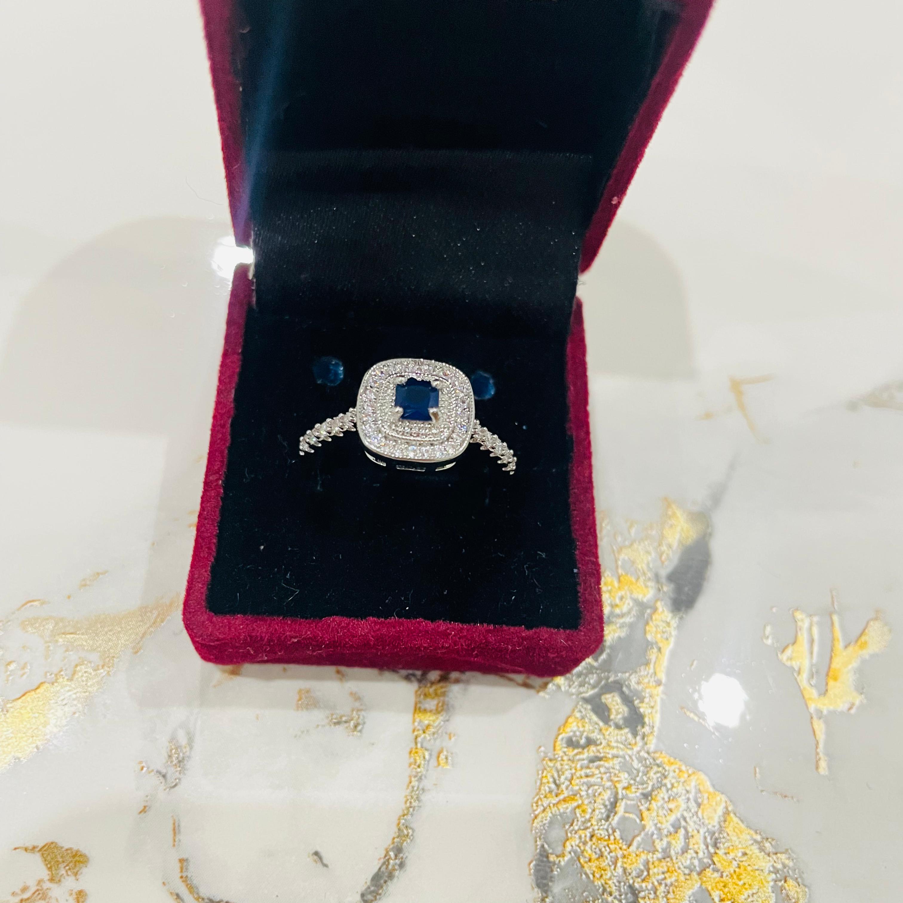 Lustre Square Ring