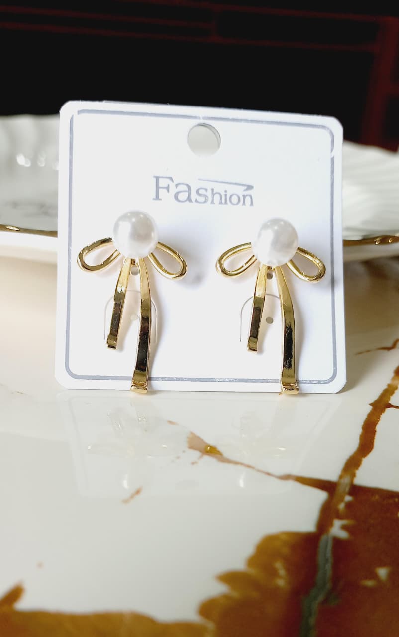 Elegant Bow Pearl Earrings