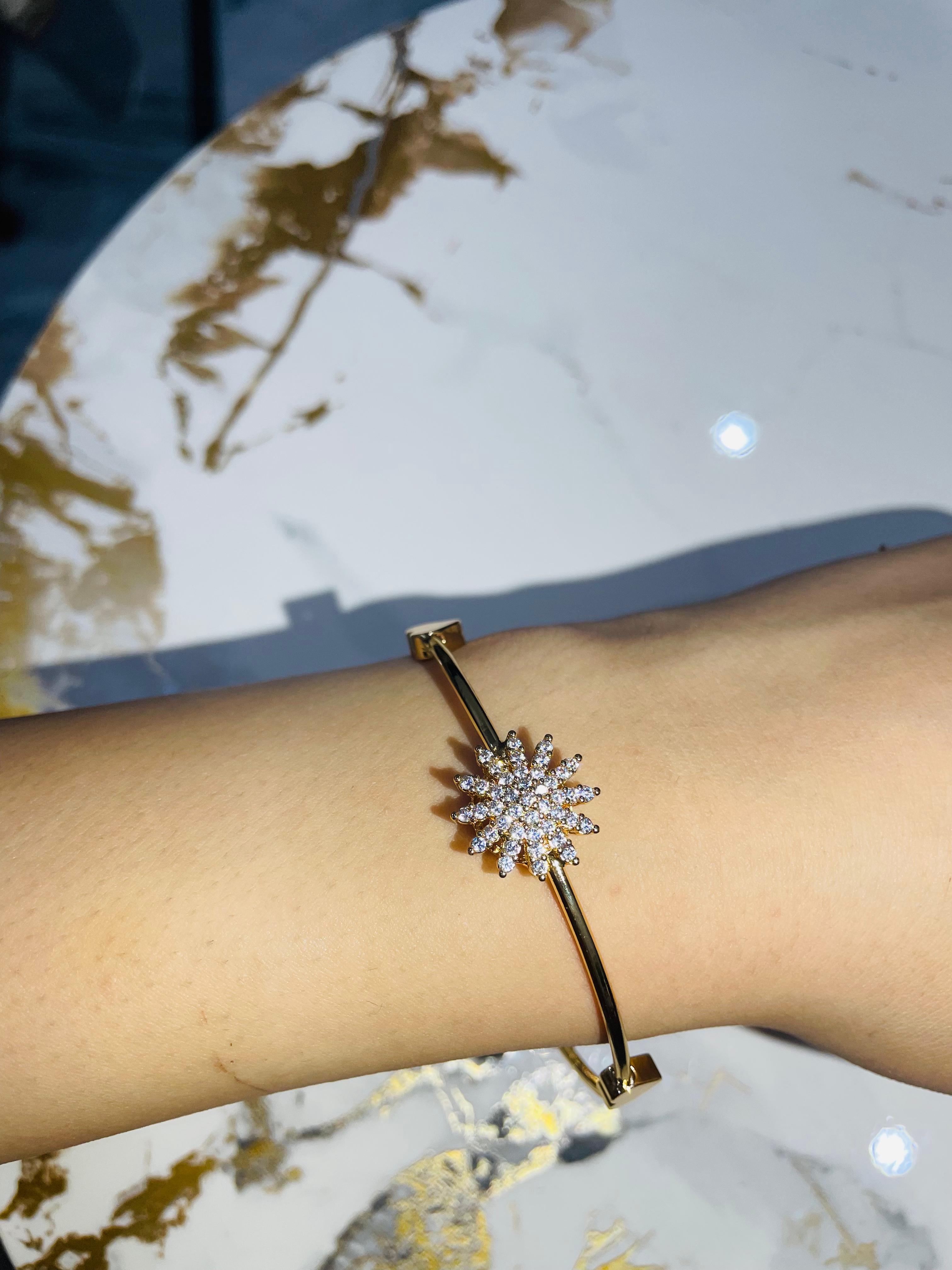 1pc Gold Sunburst Handcuff