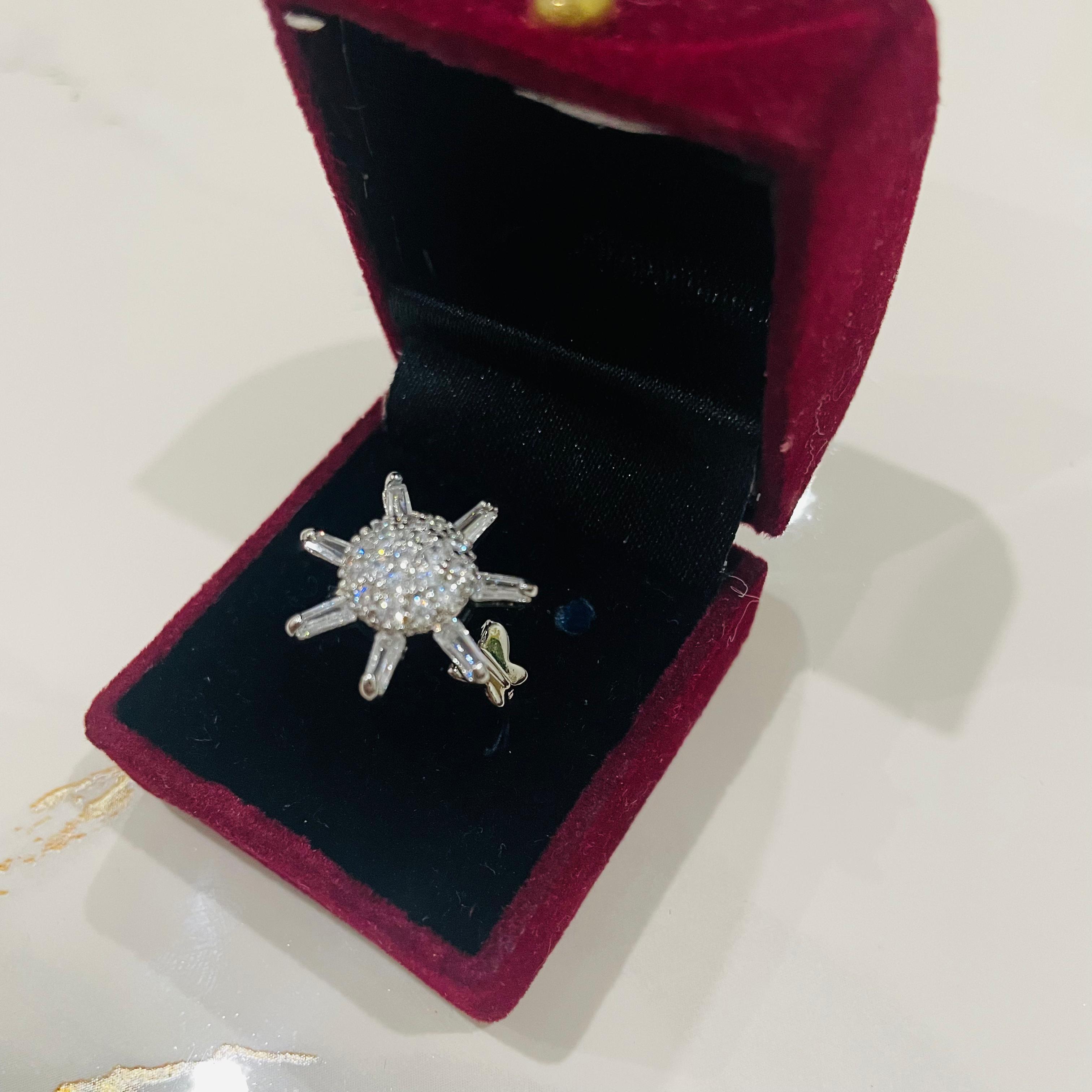 Diamond Cluster Orbit Ring