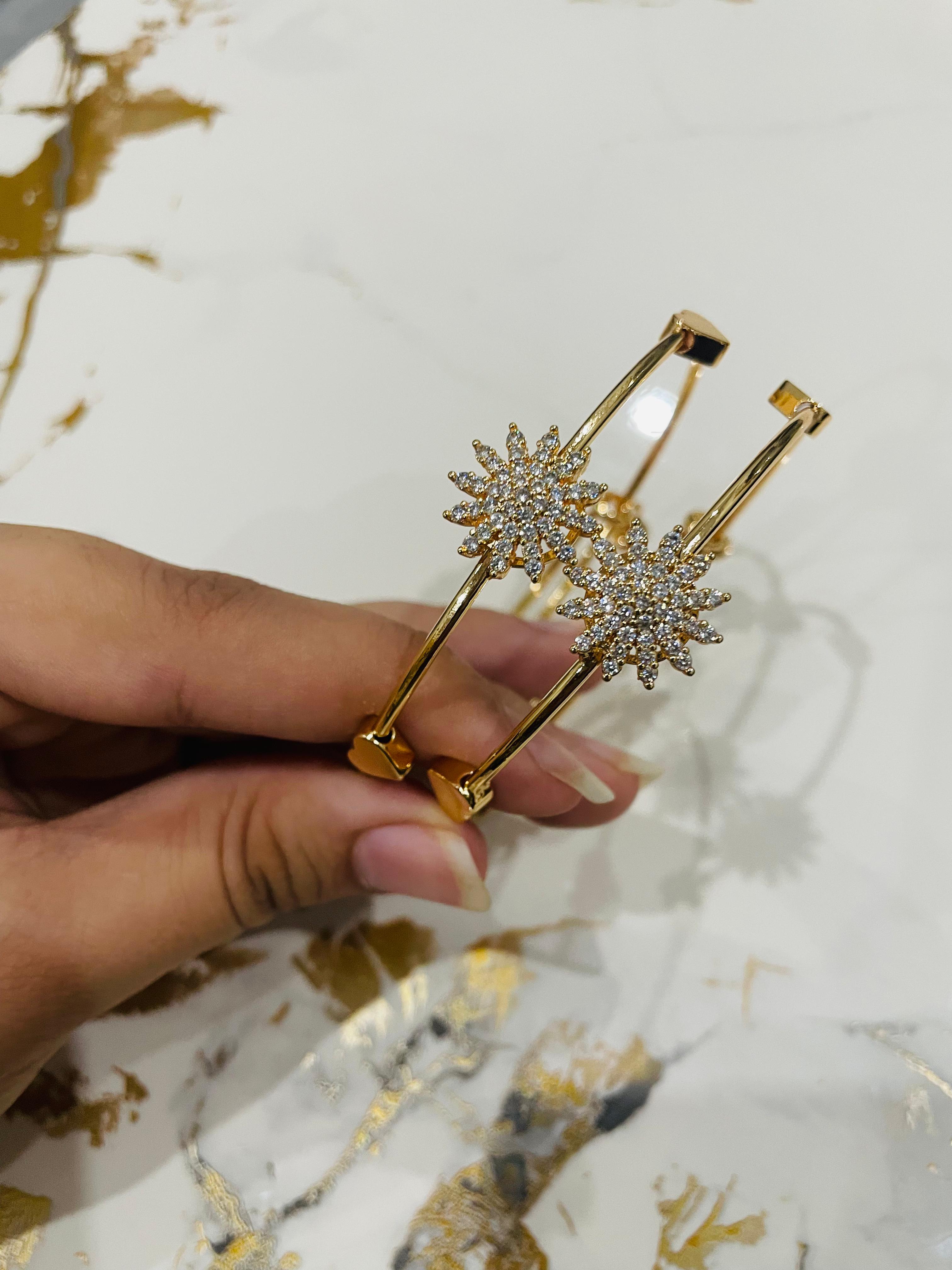1pc Gold Sunburst Handcuff