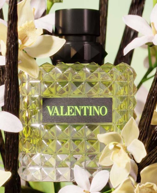 Valentino Donna Born in Roma Stravaganza