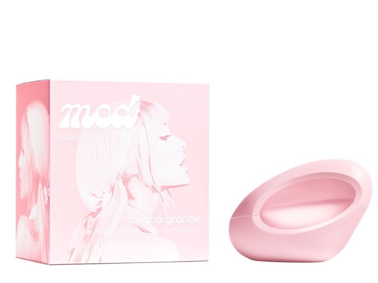  Ariana Grande Mod blush