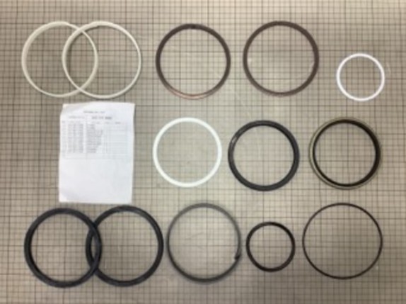 36037689901A 36037689900A Tadano Seal Kit - Outrigger Jack Cylinder Non Genuine Part