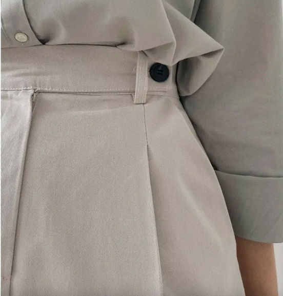 High Waisted Beige Skirt
