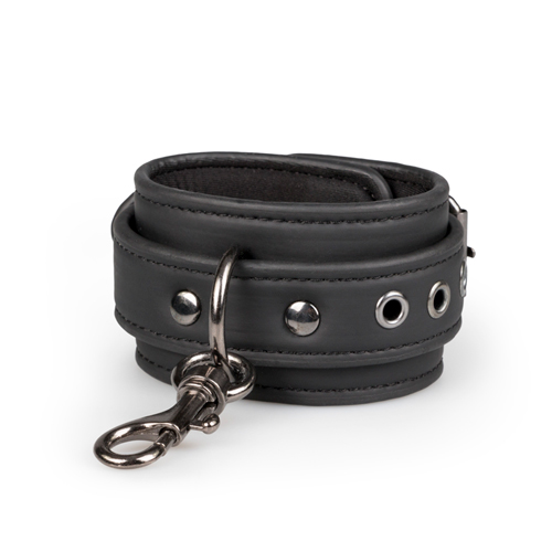 Bondage Fessel-Set aus veganem Leder