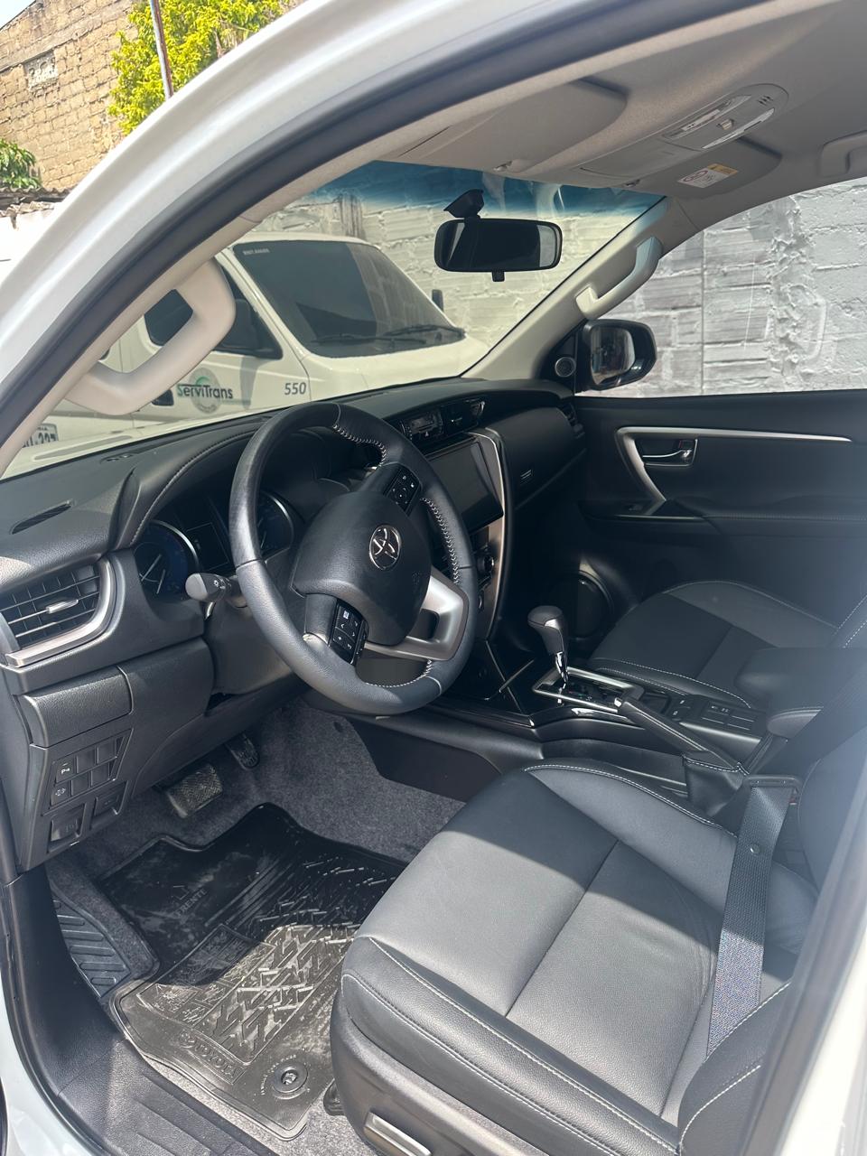 FORTUNER 7 PASAJEROS