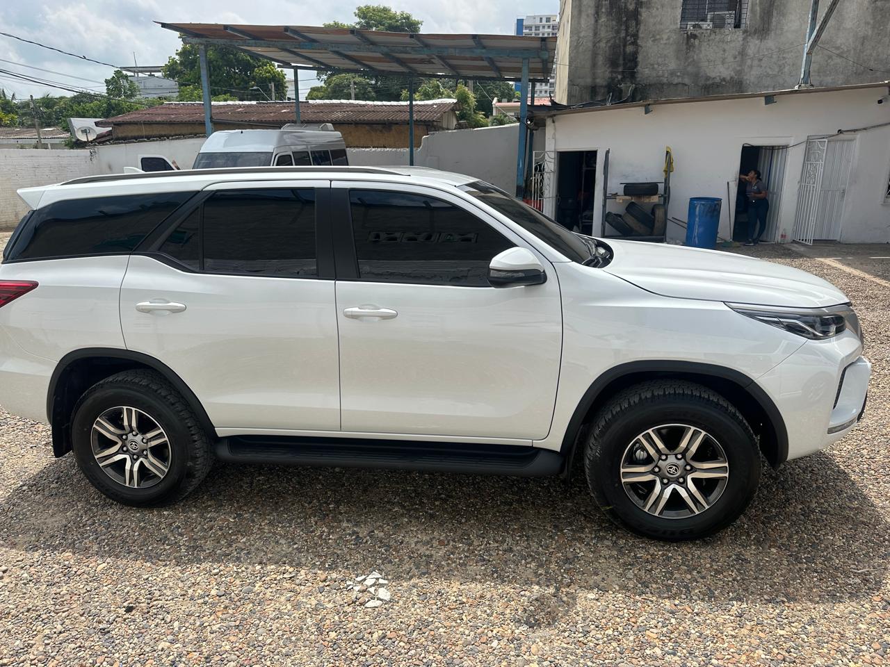 FORTUNER 7 PASAJEROS