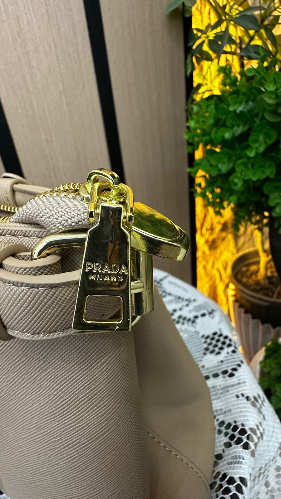 Prada حقيبة يد