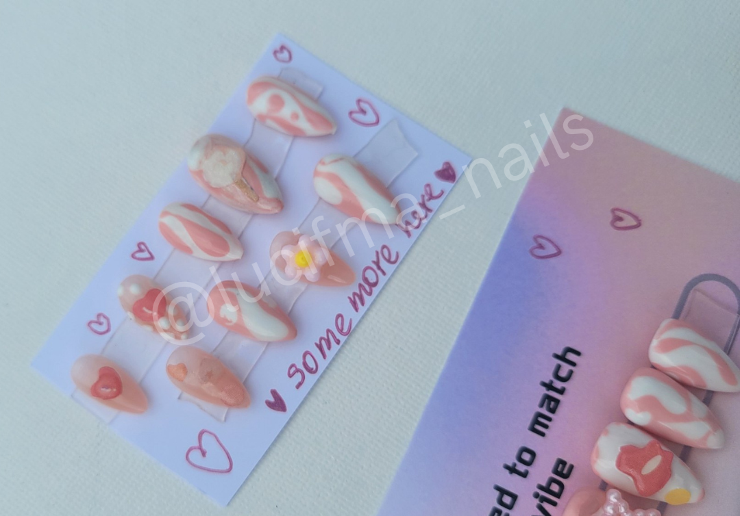 💖 Sweet Romance – Pink & White Luxe Press-On Nails 💖