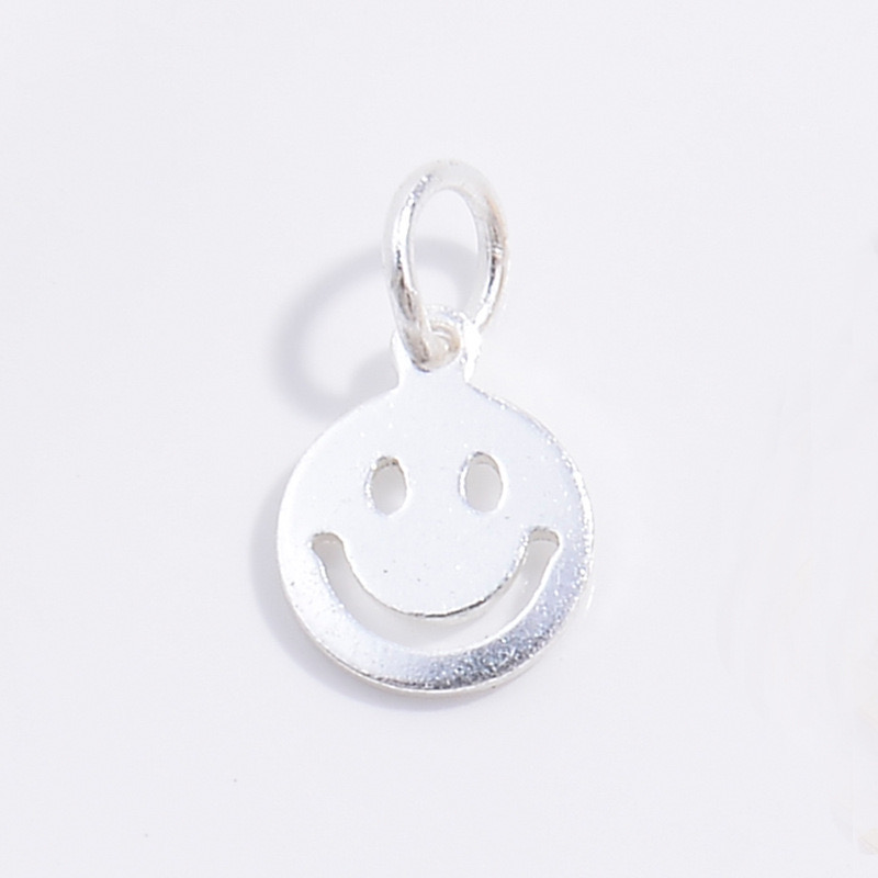 Dije de carita feliz