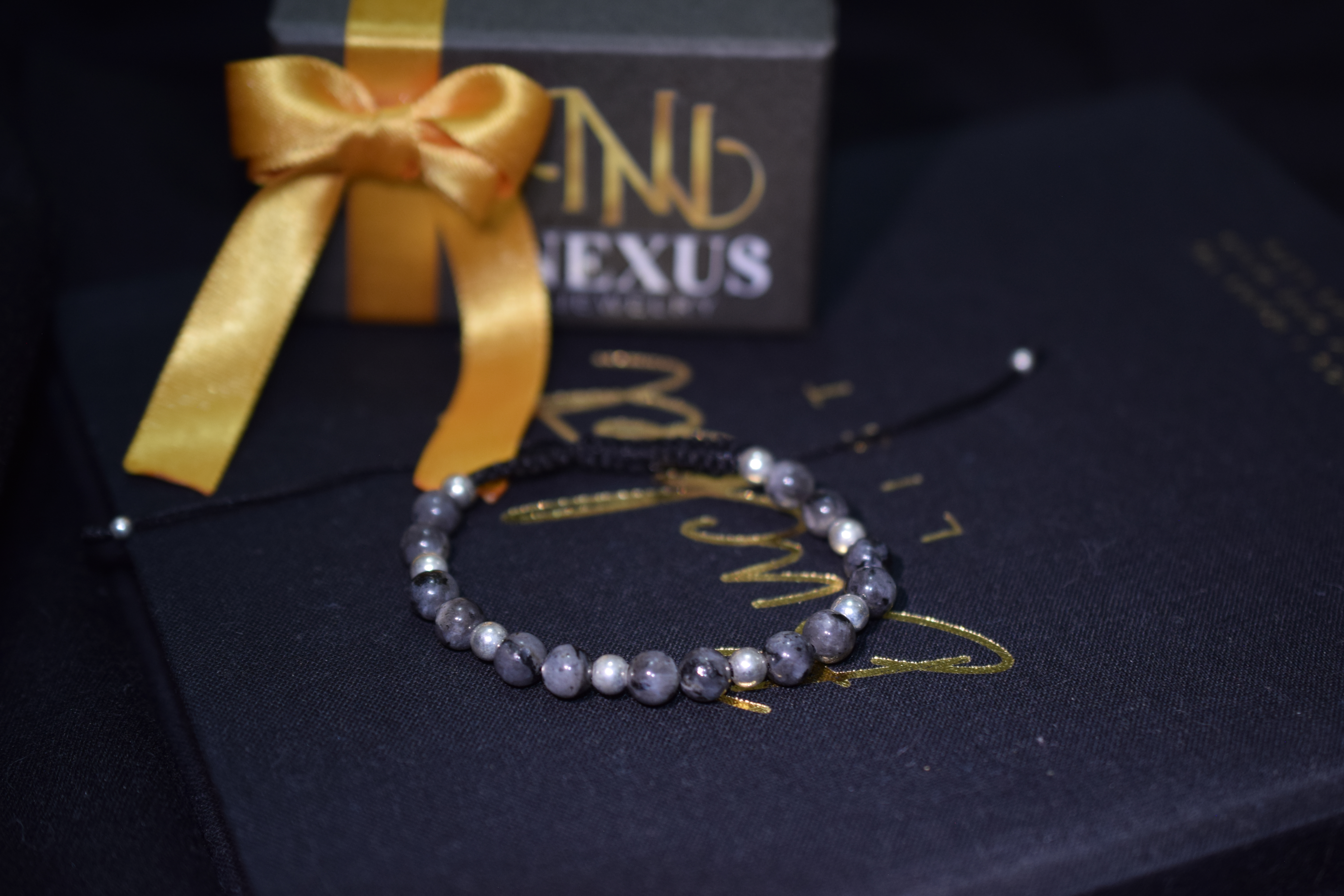 Pulsera de plata y jade negro doble