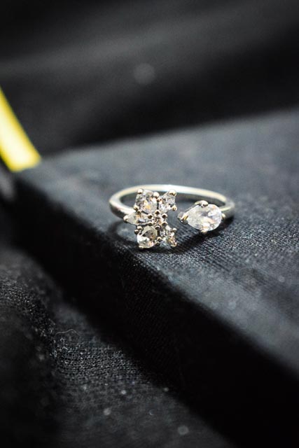 Anillo de flor abierto 